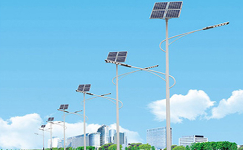 北方冬季八宿太阳能路灯的保养要点